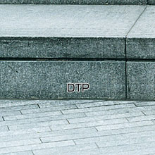 ライトヒアー - DTP